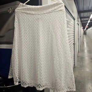 Elizabeth and Nicole lace skirt